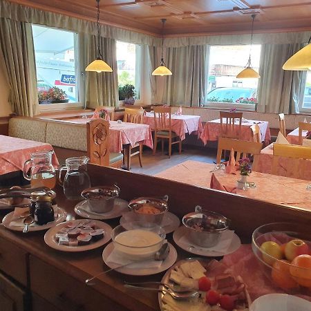 Albergo Bar Ristorante Dolomia باديا المظهر الخارجي الصورة