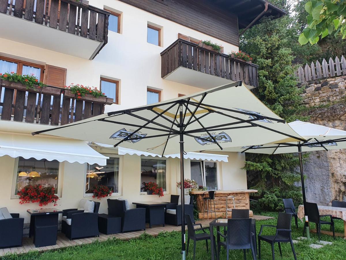 Albergo Bar Ristorante Dolomia باديا المظهر الخارجي الصورة